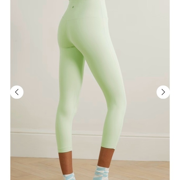 Lululemon Align cropped high-rise leggings - 23" Light Yellow Green - Picture 7 of 12